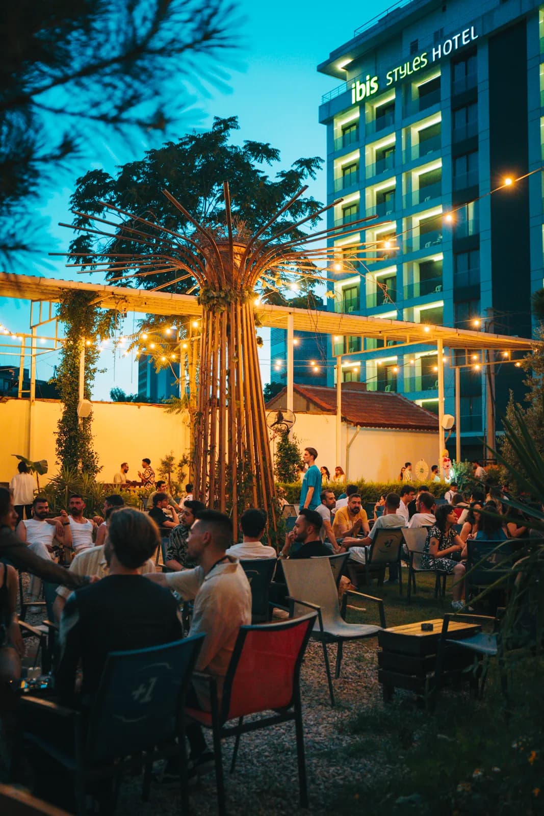 Hangout Bahçe — 6